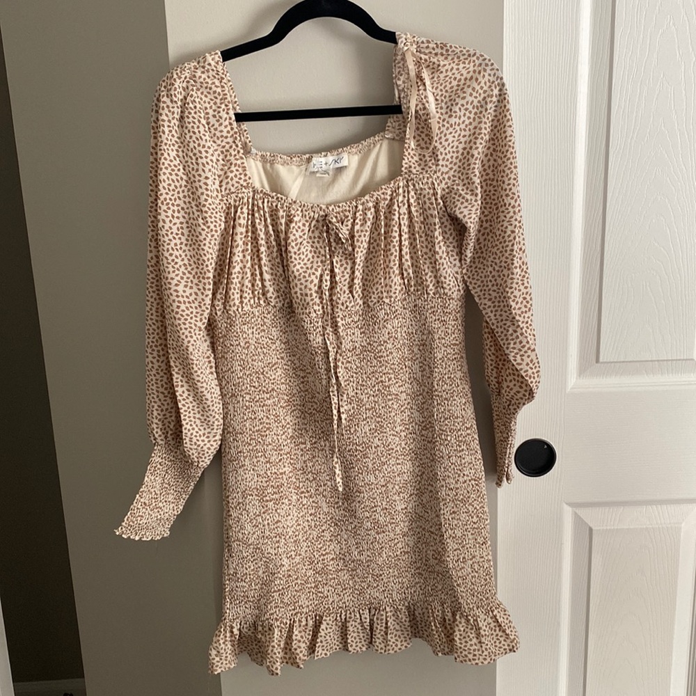 Cream Leaf Print Smocked Maternity Dress NWT